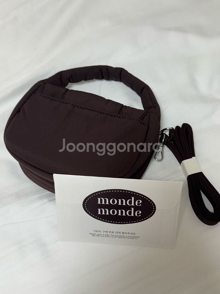몽드몽드 가방 패딩백 양도--1