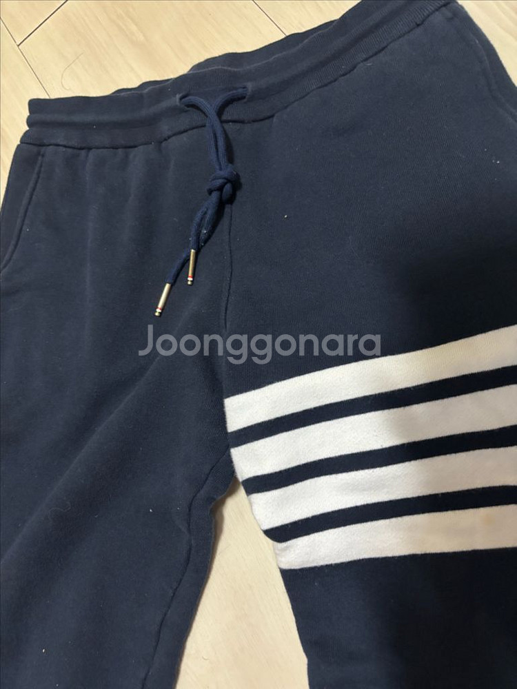톰브라운 조거 트레이닝 바지 38 남여공용 감정서 포함--1
