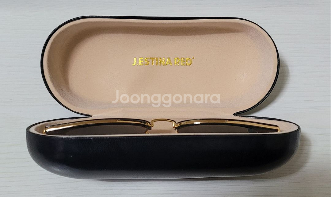 제이 에스티나 레드 선글라스 팝니다--5