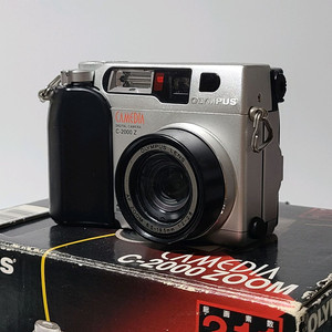빈티지 올림푸스 디지털카메라 C-2000 카메디아