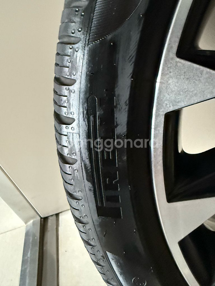 GN7 20인치 휠, 타이어[피렐리], TPMS, 휠캡--2