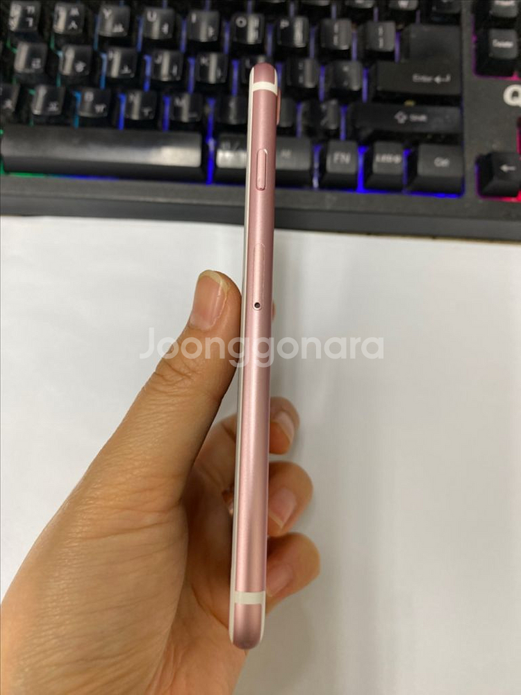 아이폰7 로즈골드 외관깔끔 32GB 배터리성능95%--3