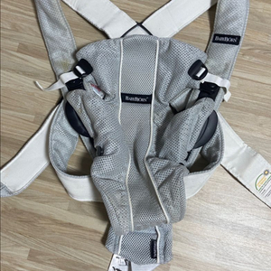 베이비뵨 오리지널 실버 메쉬 아기띠(3.5kg-11kg