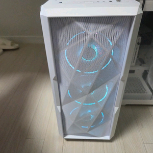 RTX 2070 화이트 데스크탑