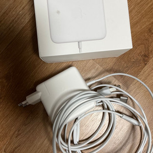 Apple 85W MagSafe 2 파워 어댑터