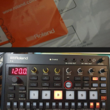 Roland P-6 신작 샘플러. (국내정발 단순개봉
