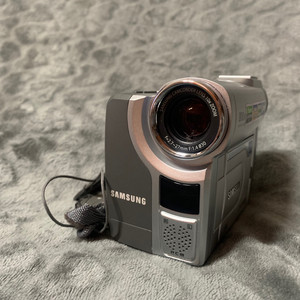 삼성 vm730 캠코더 부품용으로 팔아요