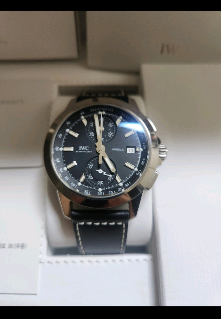 IWC 인제니어 크로노그래프 티타늄 판매합니다 이미지