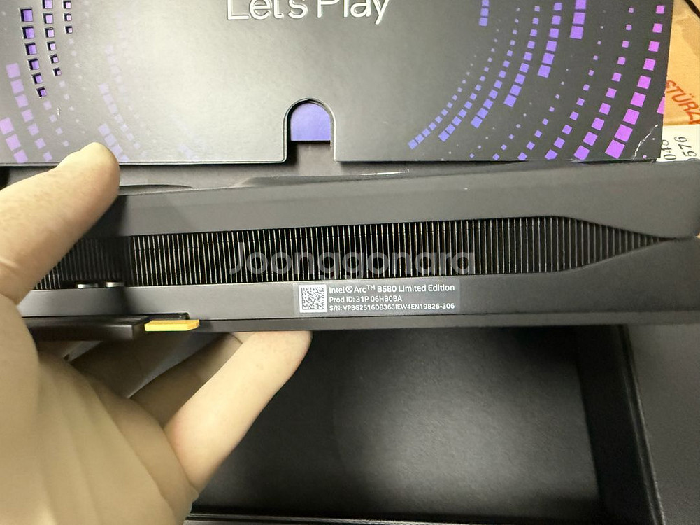 인텔 arc b580(리미티드, 거의 새거)--8