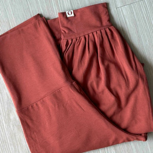 부디무드라 심플팟 앵클 팬츠