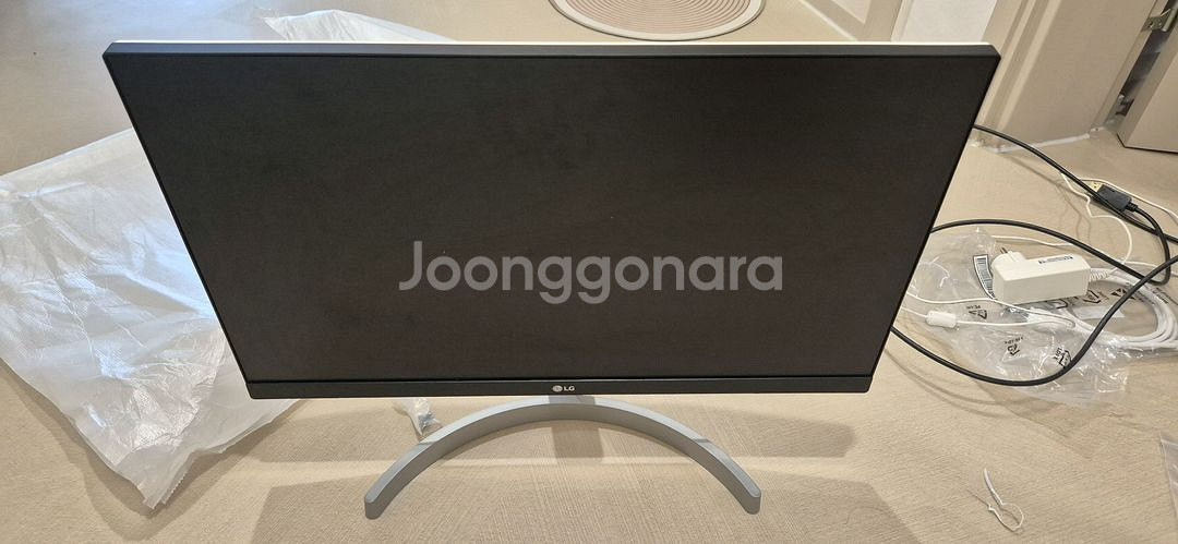 LG 22인치 모니터--0