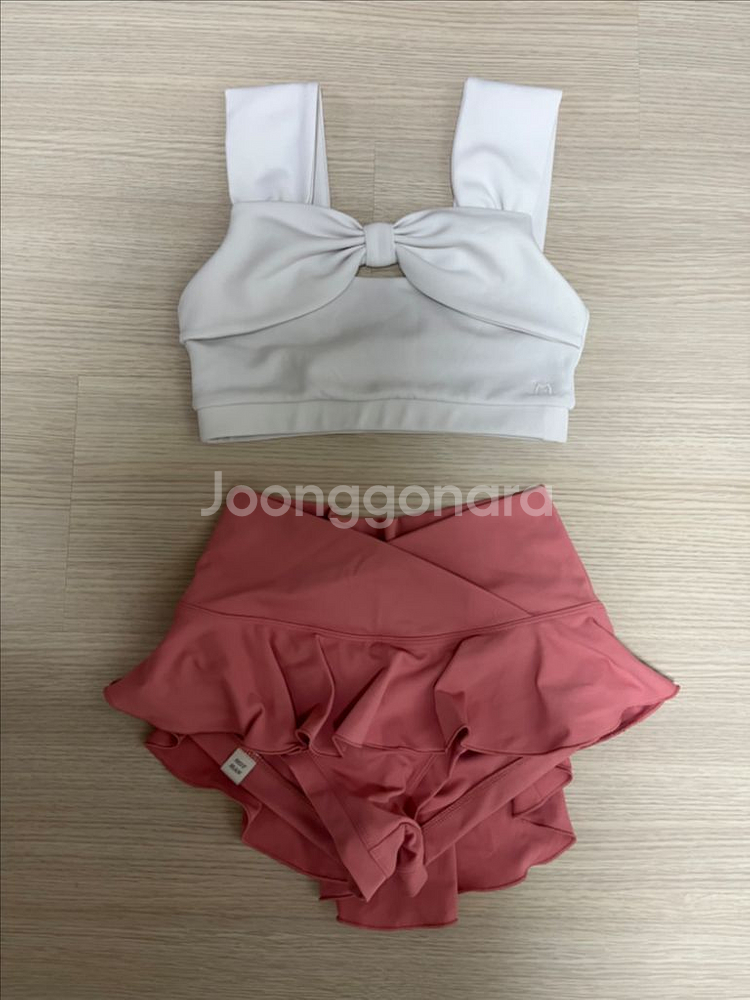 폴웨어 미뉴엣 리본탑 / 핫한 프릴팬츠 하이 S사이즈--0