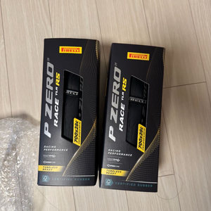 피렐리 피제로 레이스 TLR RS 타이어 28C 블랙