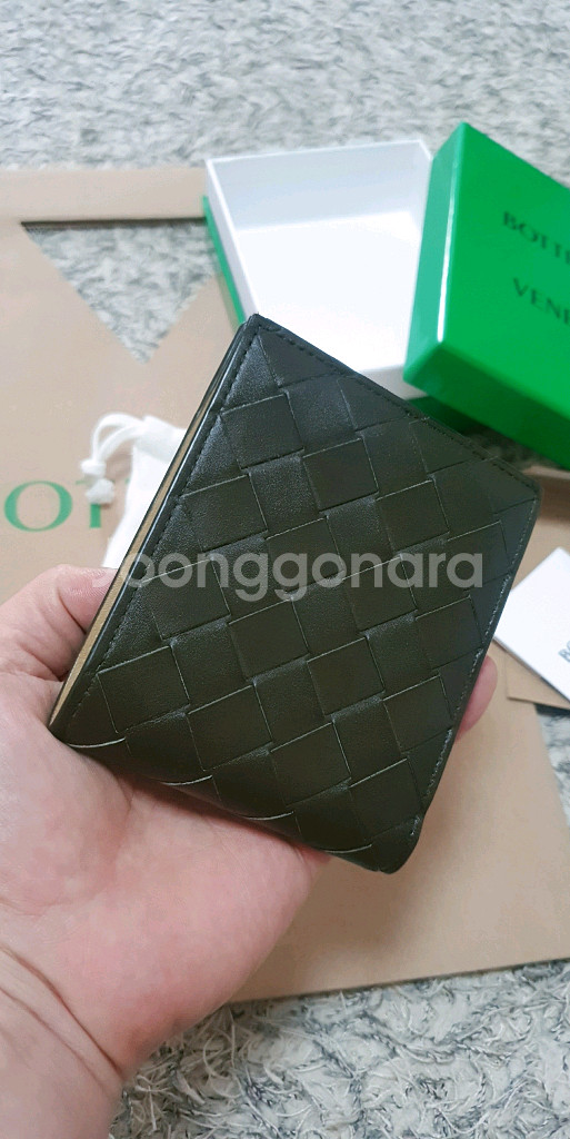 보테가베네타 정품 반지갑 판매 합니다.--0