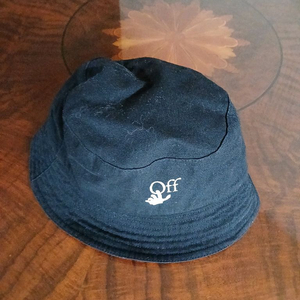 오프화이트 버킷햇