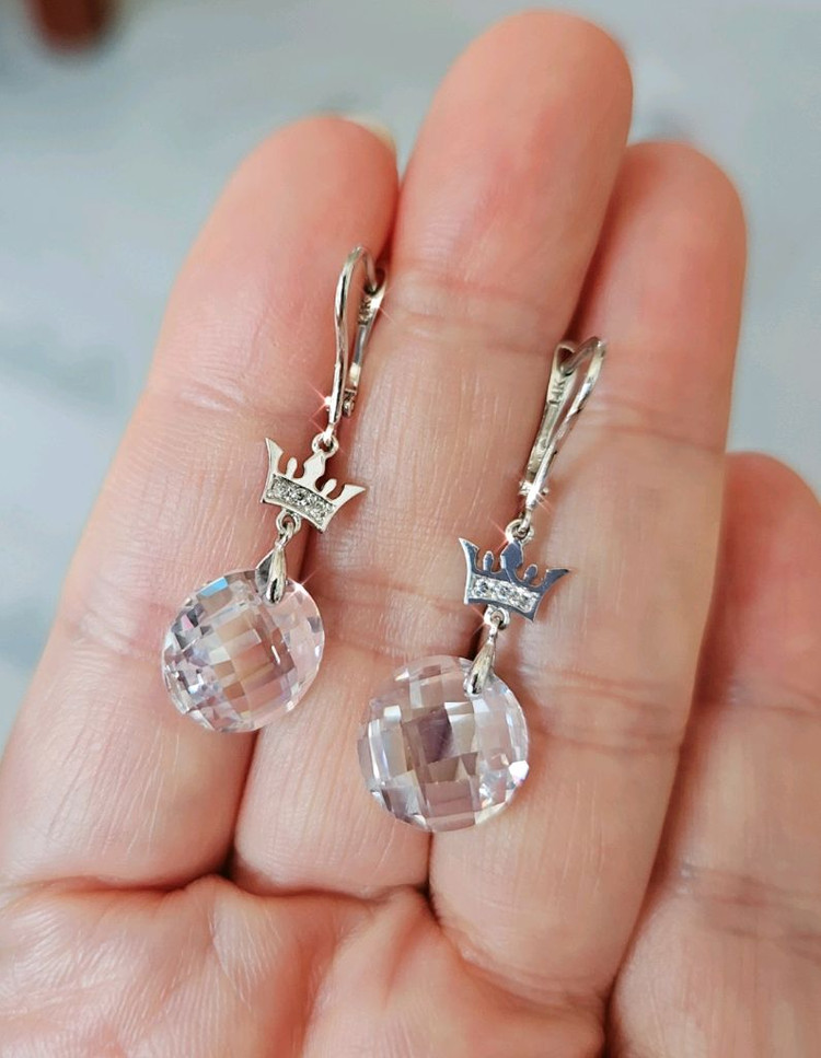 정품)제이에스티나 14k 화이트골드 크리스탈 귀걸이--2