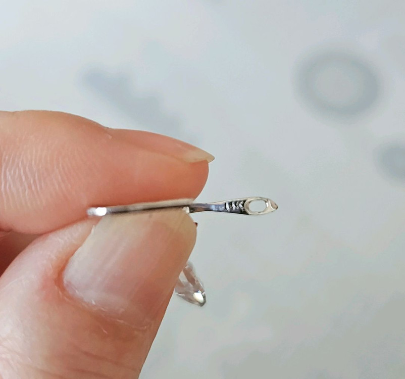 정품)제이에스티나 14k 화이트골드 크리스탈 귀걸이--3