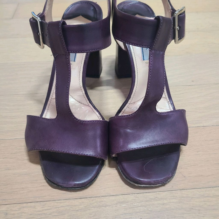 정품 프라다 샌들 37반(245~250)--6