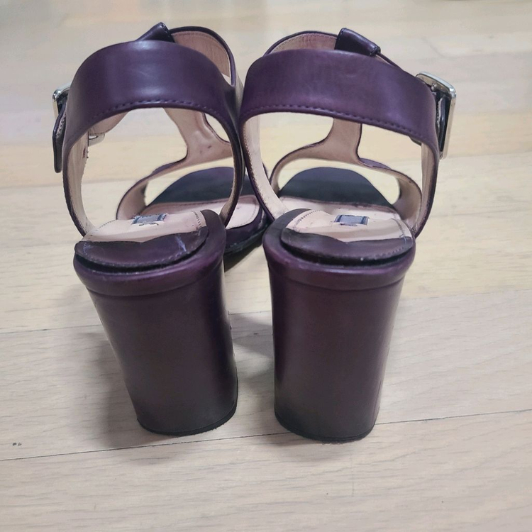 정품 프라다 샌들 37반(245~250)--3