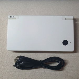 닌텐도 DSi 화이트