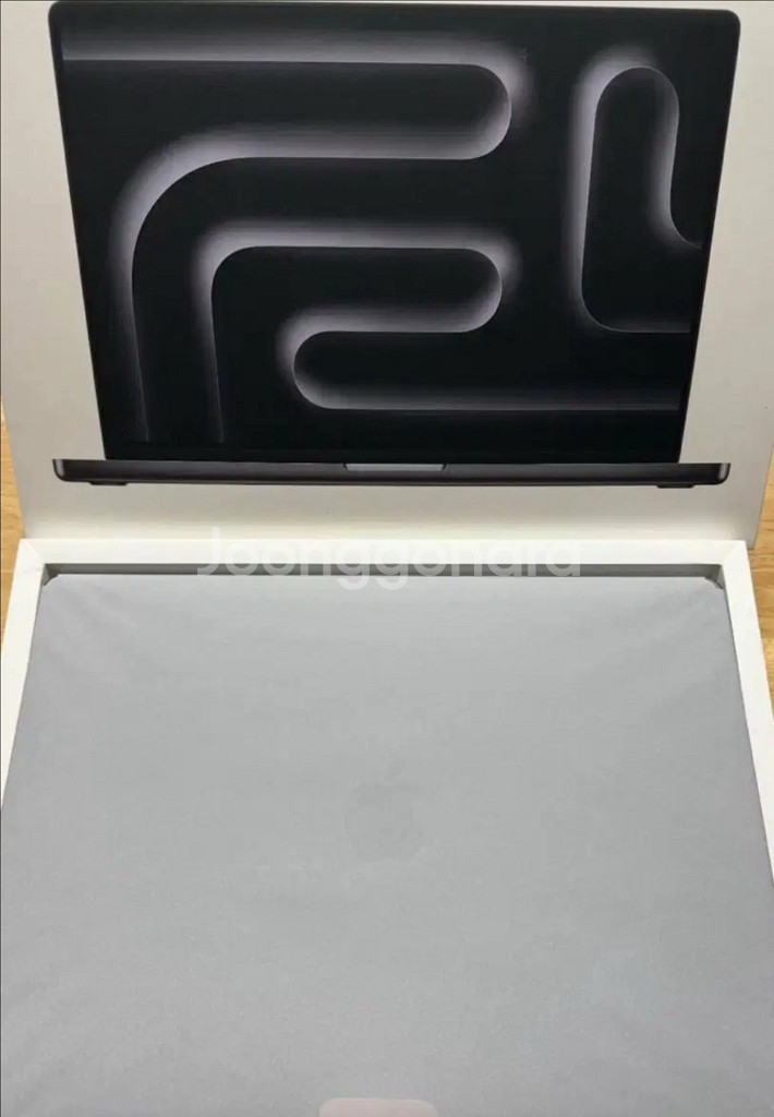 맥북 프로 m4 16인치 14코어 512gb 급처합니--0