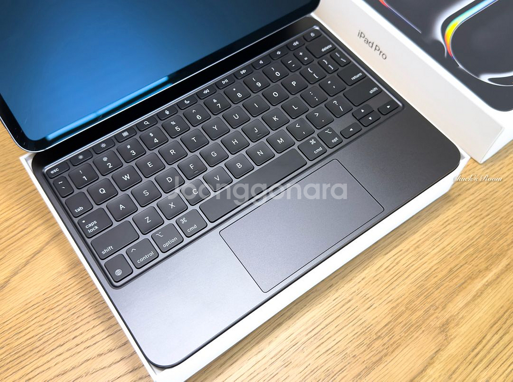 M4 아이패드프로11 WiFi 1TB 나노텍스쳐 매직키--7