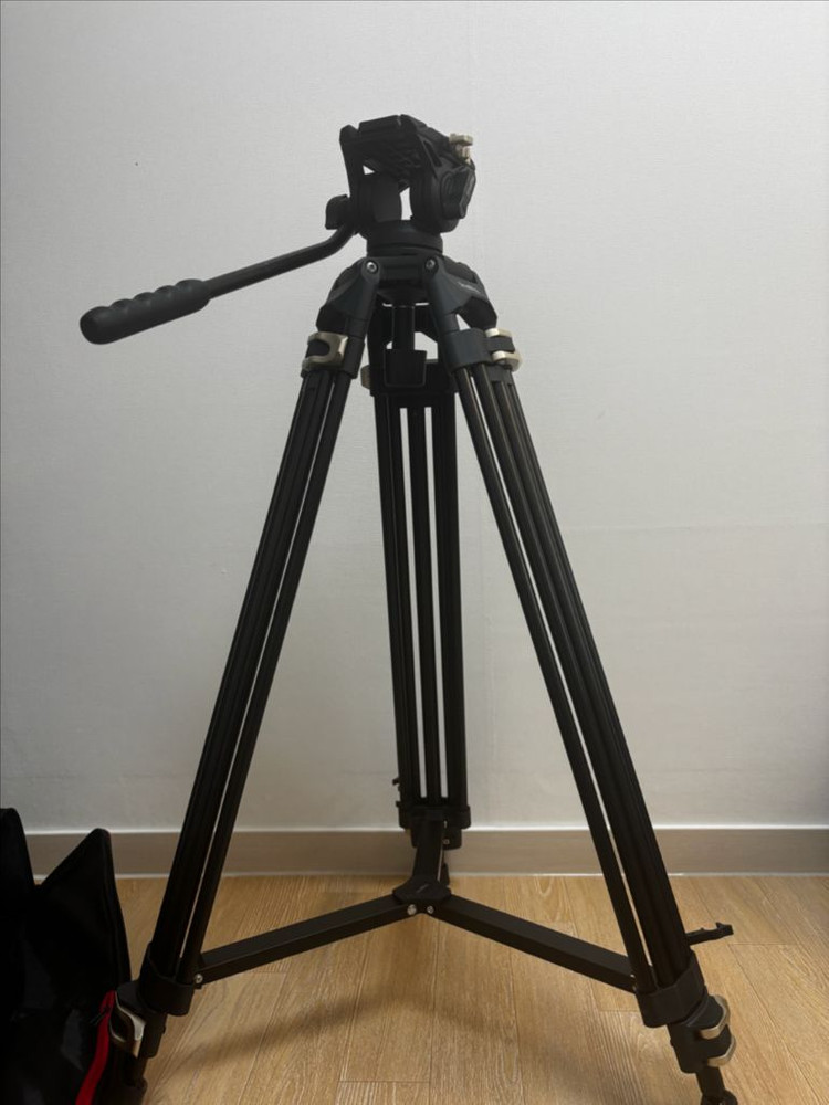 스몰리그 유압식 비디오헤드삼각대 (AD-01 3751)--1