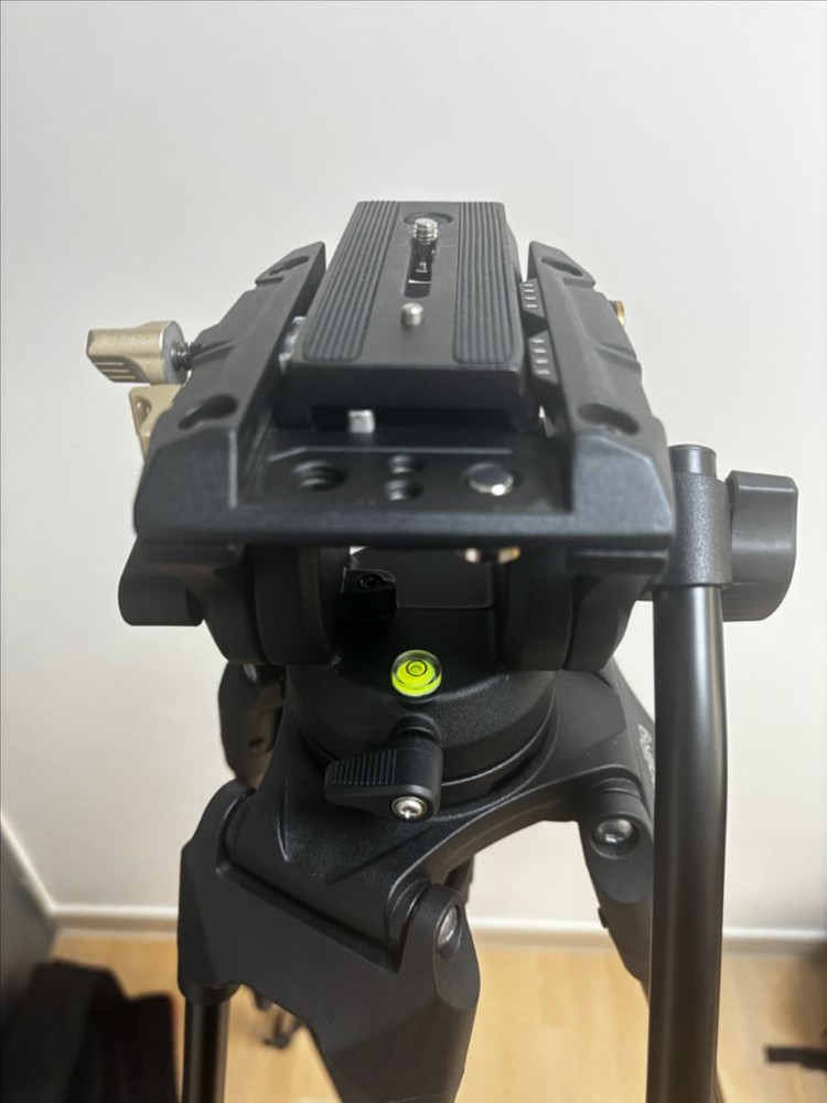 스몰리그 유압식 비디오헤드삼각대 (AD-01 3751)--4