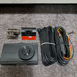 블랙박스.파인뷰 X3300. QHD 64G