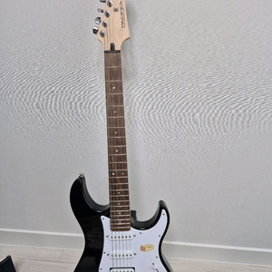 야마하퍼시피카112j