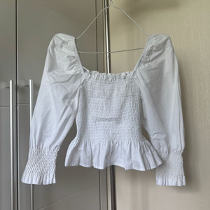 [새것]ZARA 자라 러블리 퍼프소매 블라우스S-M