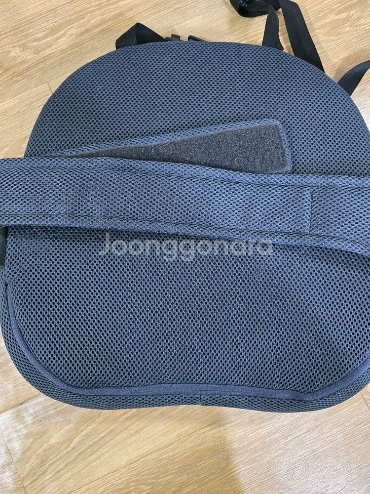 메쉬 등받이 쿠션--1