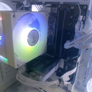 i514400, rtx5060 컴퓨터 데스크탑 1달사용