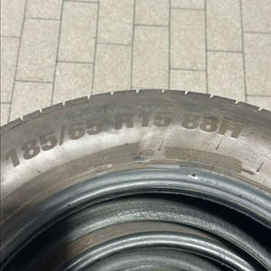 중고 타이어 4짝 S급 185/65 R15