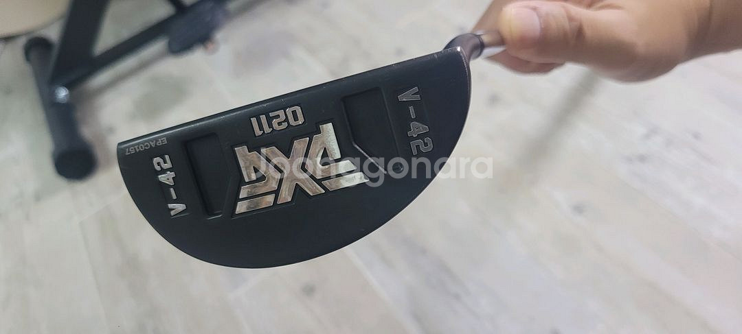 PXG 0211 V-42 말렛 퍼터 정품 33인치(S급--0