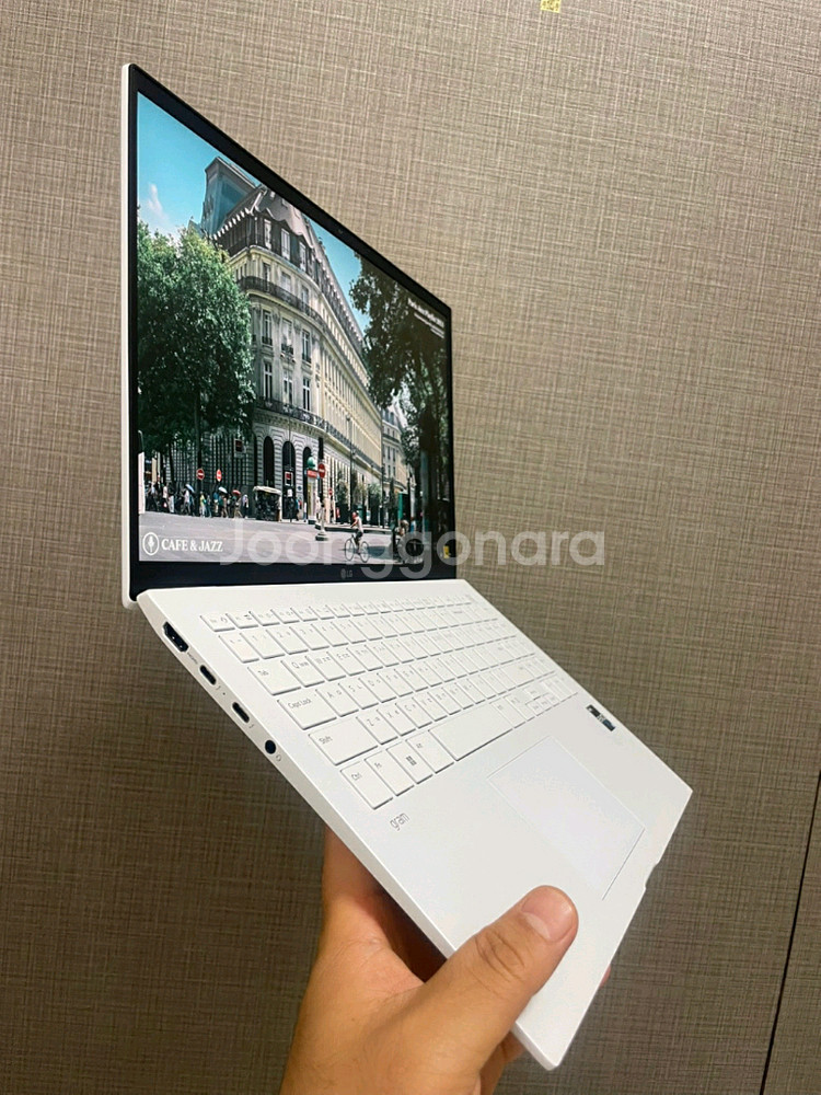 LG 그램 노트북--2