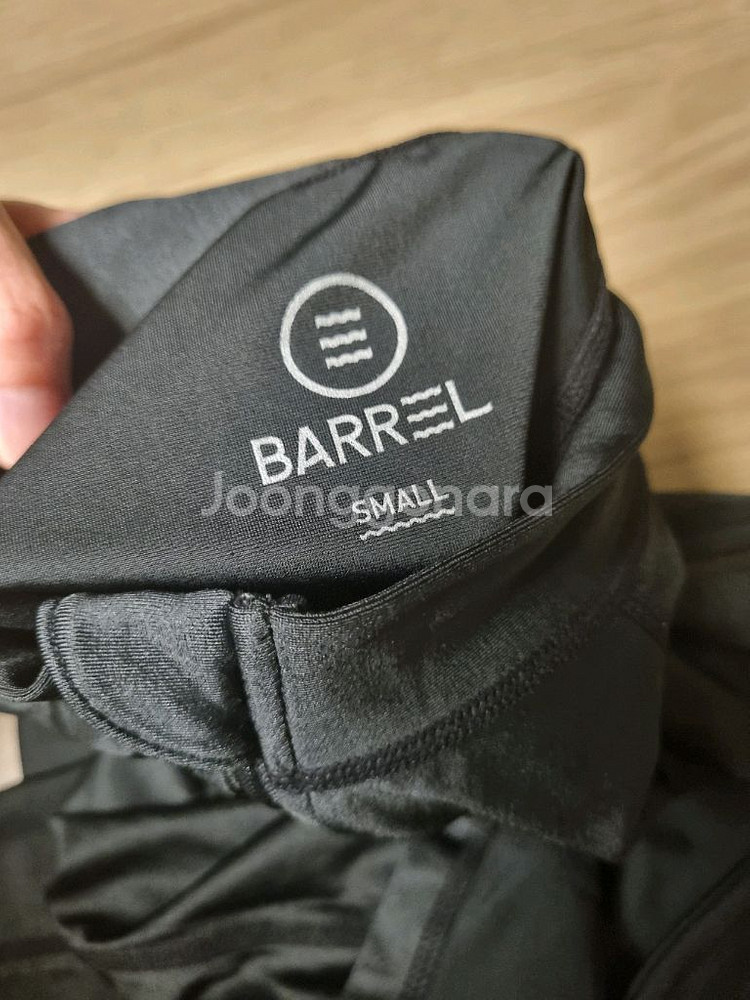 배럴 블랙 래쉬가드 슬리브드나시 세트--1