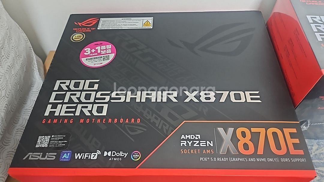 asus x870e crosshair hero 미개봉--0