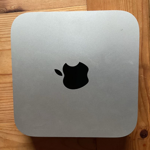 맥미니m1, 매직트랙패드2, 키크론b1프로