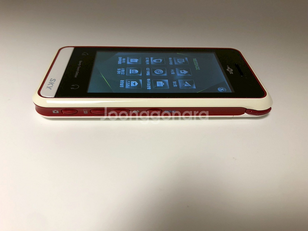 스카이 스포티브폰(IM-U540L) 화이트 깔끔 기기--5