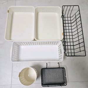 욕실 선반 2개, 수납함 6개, 꼭꼬핀 판매 합니다