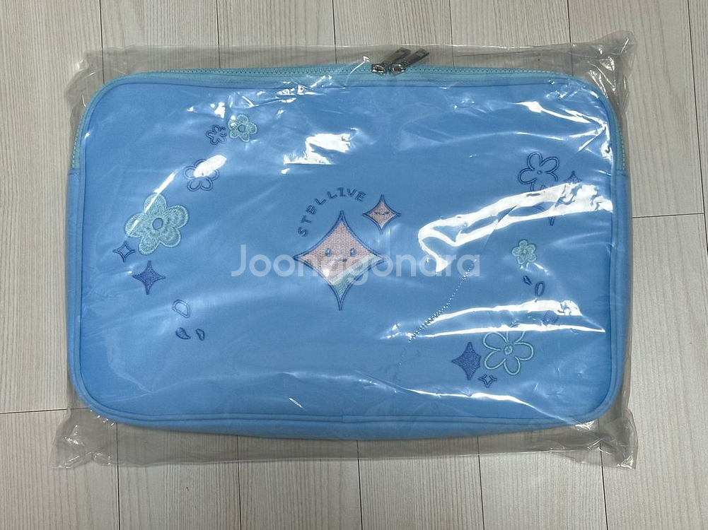 스텔라이브 봄빛데이트 17인치 태블릿 파우치--0