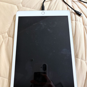 아이패드 7세대 32기가 실버 와이파이 ss급