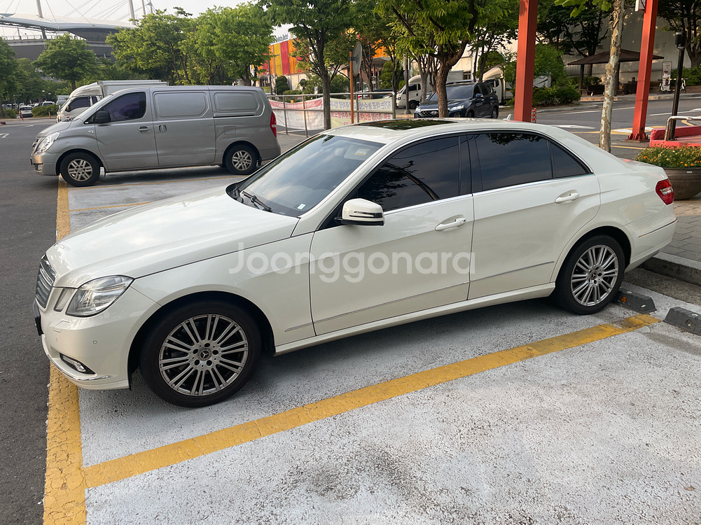 벤츠 E300 엘레강스 W212 2010년식 1월--1