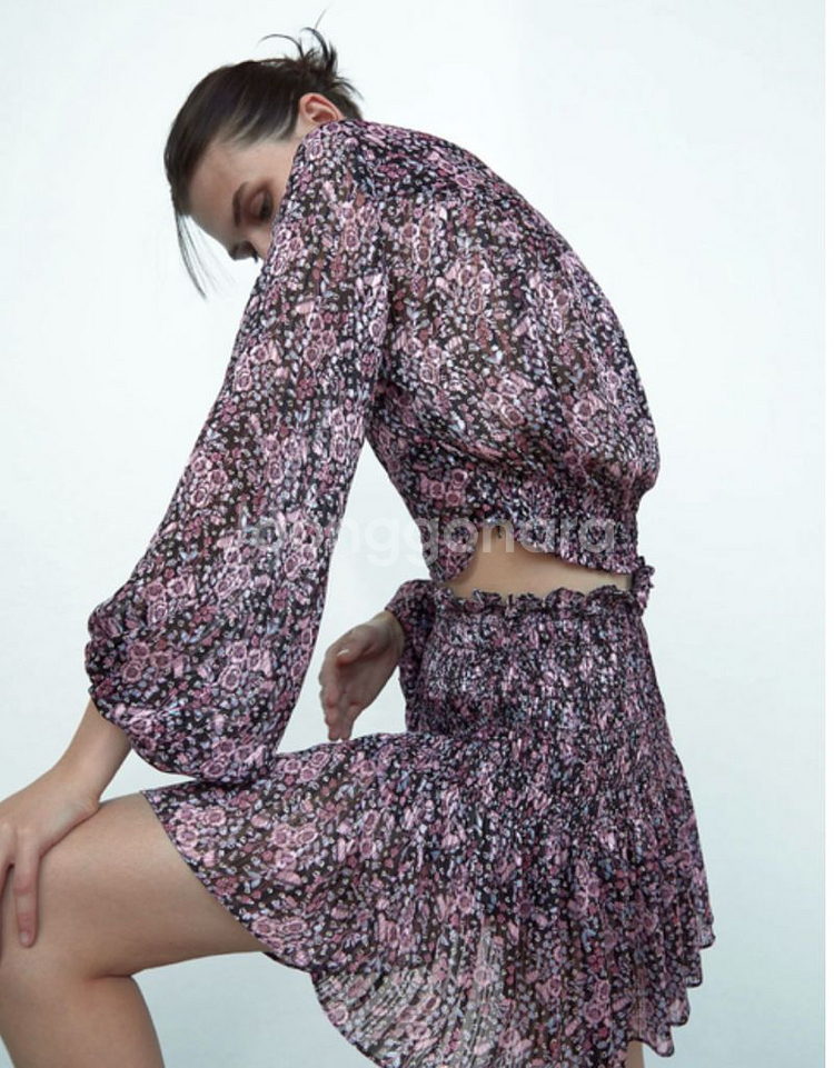 택 있는 새제품) 자라 플라워 패턴 셋업--1