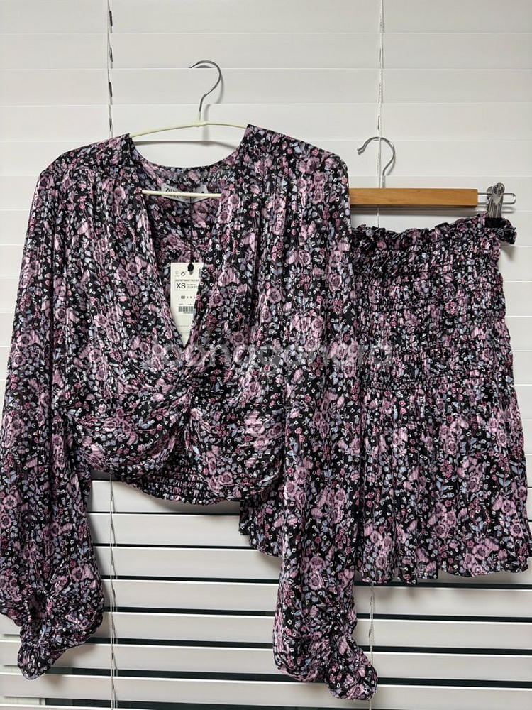 택 있는 새제품) 자라 플라워 패턴 셋업--7