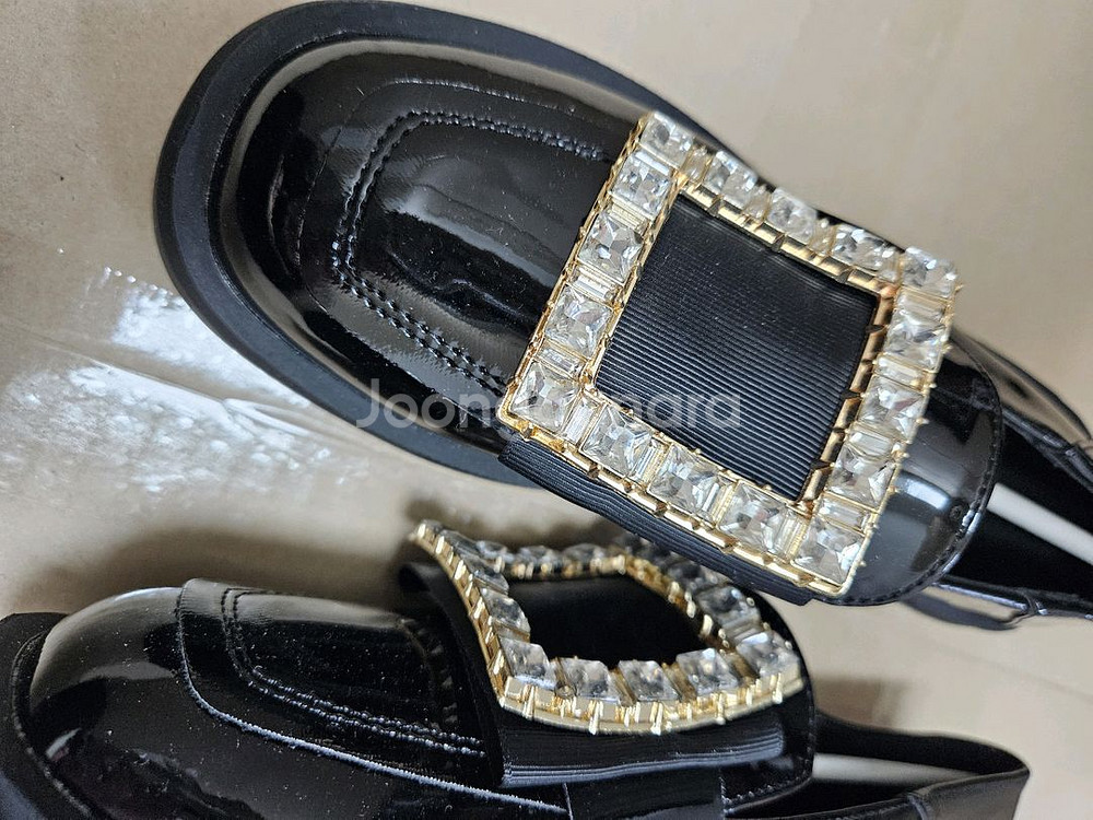 급매 새상품) 스퀘어 큐빅 에나멜 블략 구두 펌프스 여--3