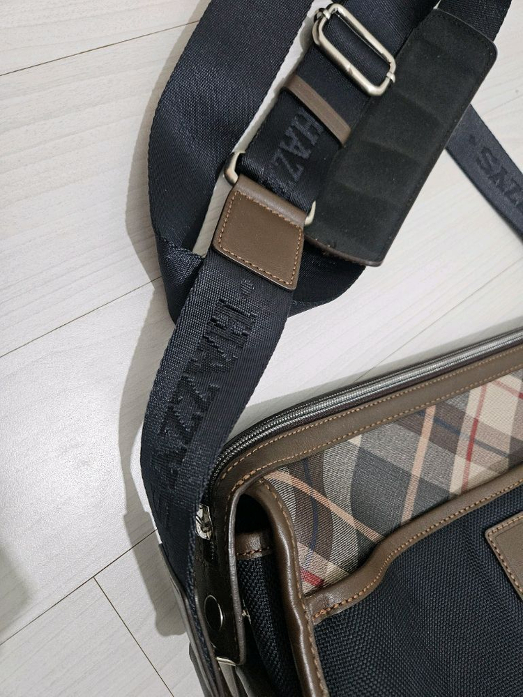 HAZZYS 헤지스 정품 브리프케이스 남성 노트북 회사--4