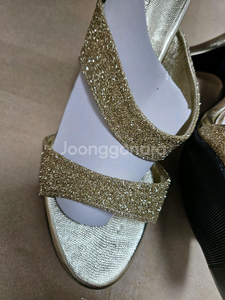 급매 새상품) 골드펄 이선 8cm 하이힐 뮬 여성 샌들--4