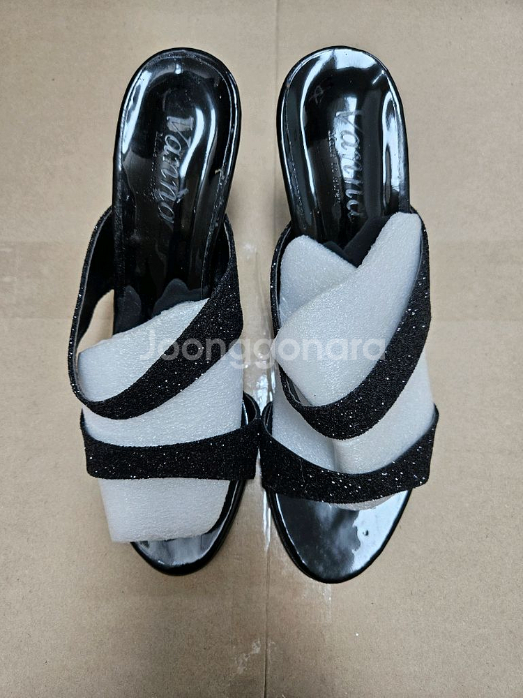 급매 새상품) 블랙펄 이선 8cm 하이힐 뮬 여성 샌들--1